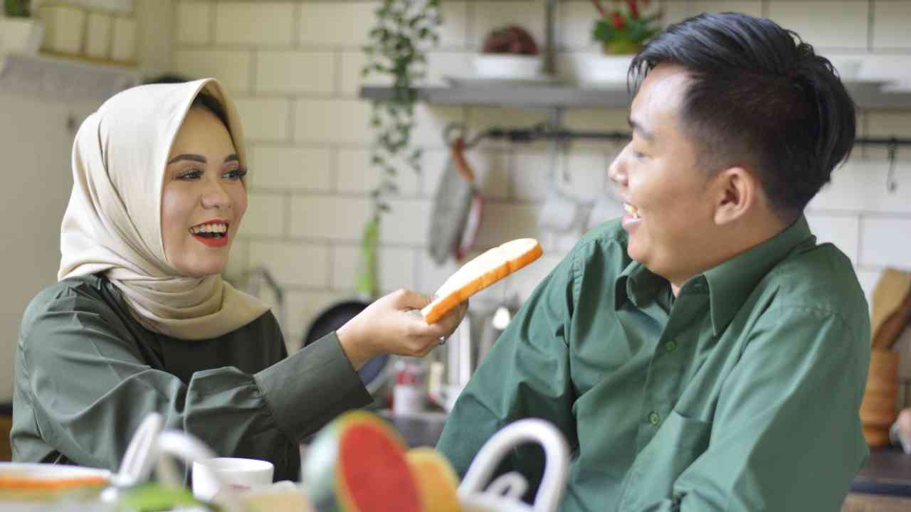Tangguh dan Tidak Mudah Mengeluh Jadi Pilar Keluarga Islami