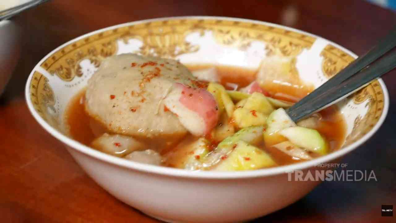 Bakso Rujak Bi Enti Bogor, dari Permintaan Aneh Jadi Makanan Ikonik