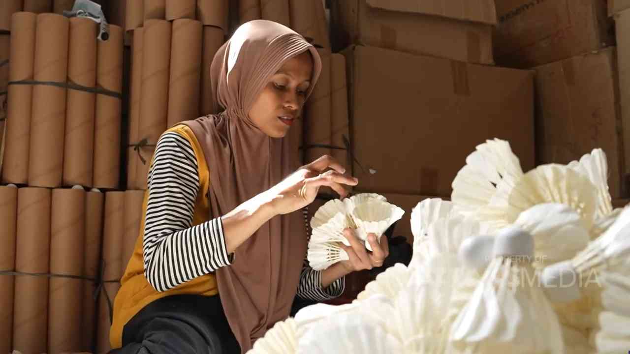 Sentra Industri Shuttlecock Desa Lawatan Tegal, UMKM Penopang Olahraga Nasional