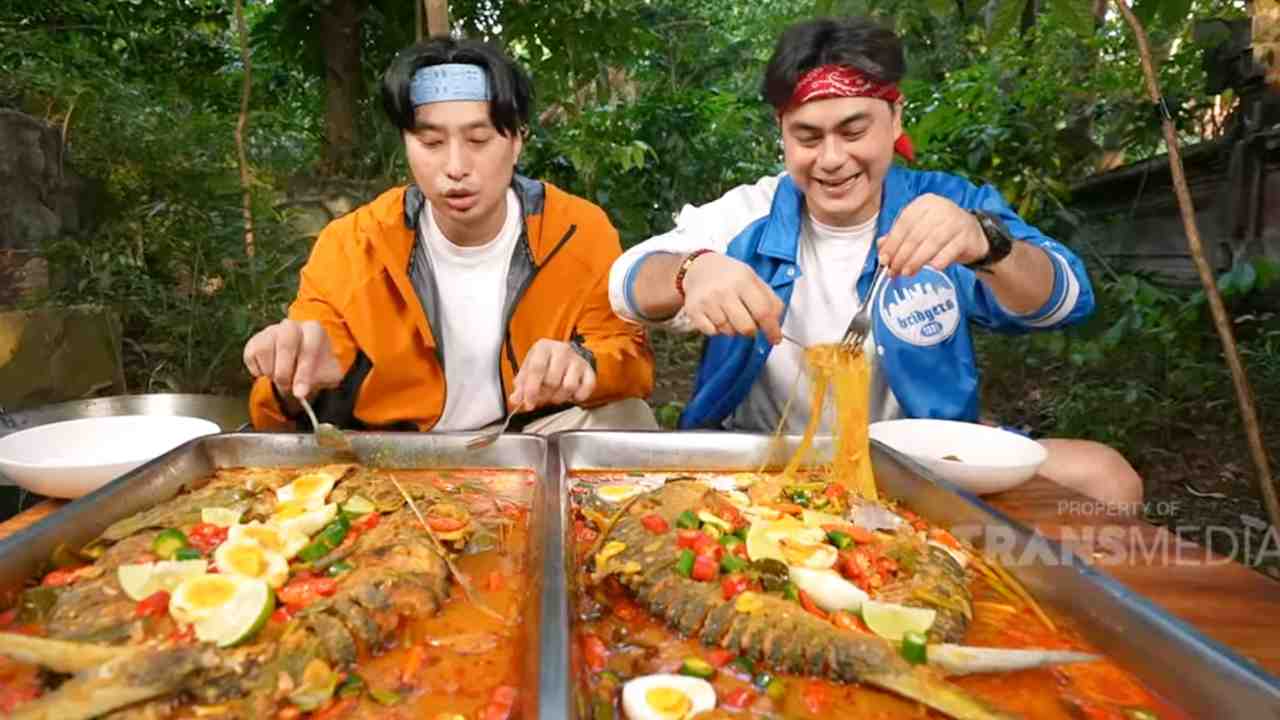 Soto Bandeng Pedas Merah, Kuahnya Membara dan Bandengnya Renyah