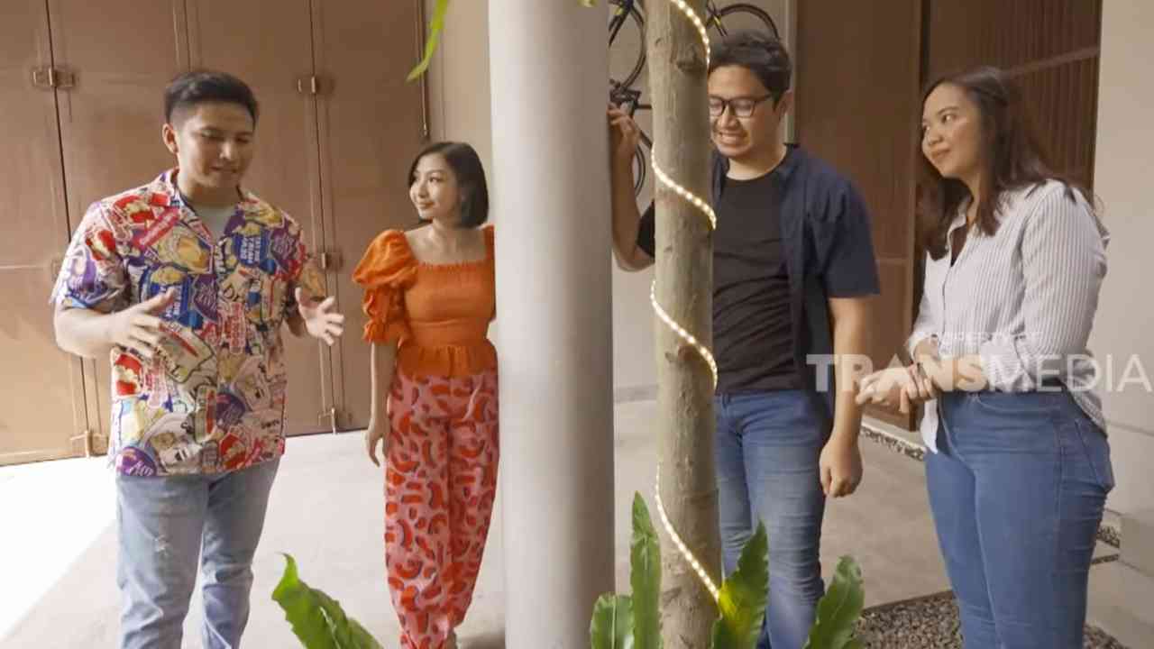 Ada Taman di dalam Rumah Bikin Suasana Sejuk
