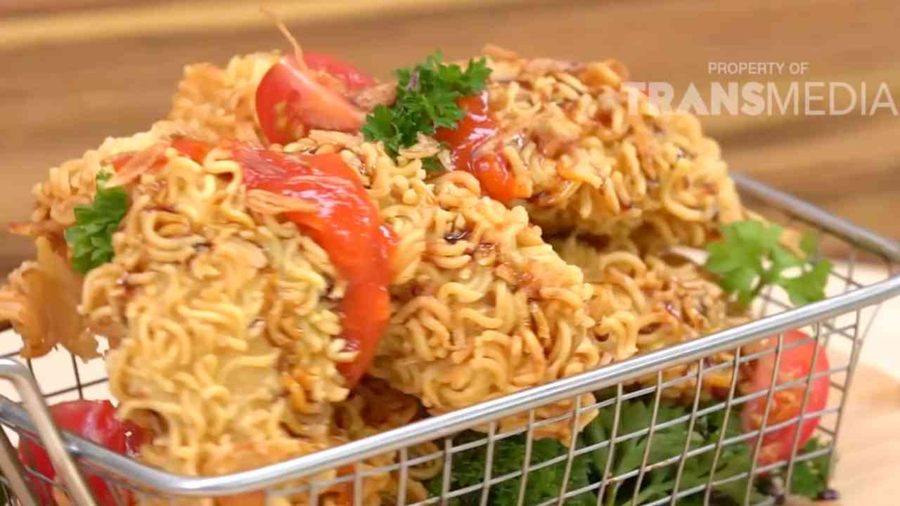 SEMUA BISA MASAK: Variasi Masakan Mie Instan Membuat Makan Lebih Seru