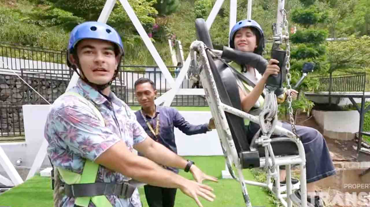 Celebrity on Vacation