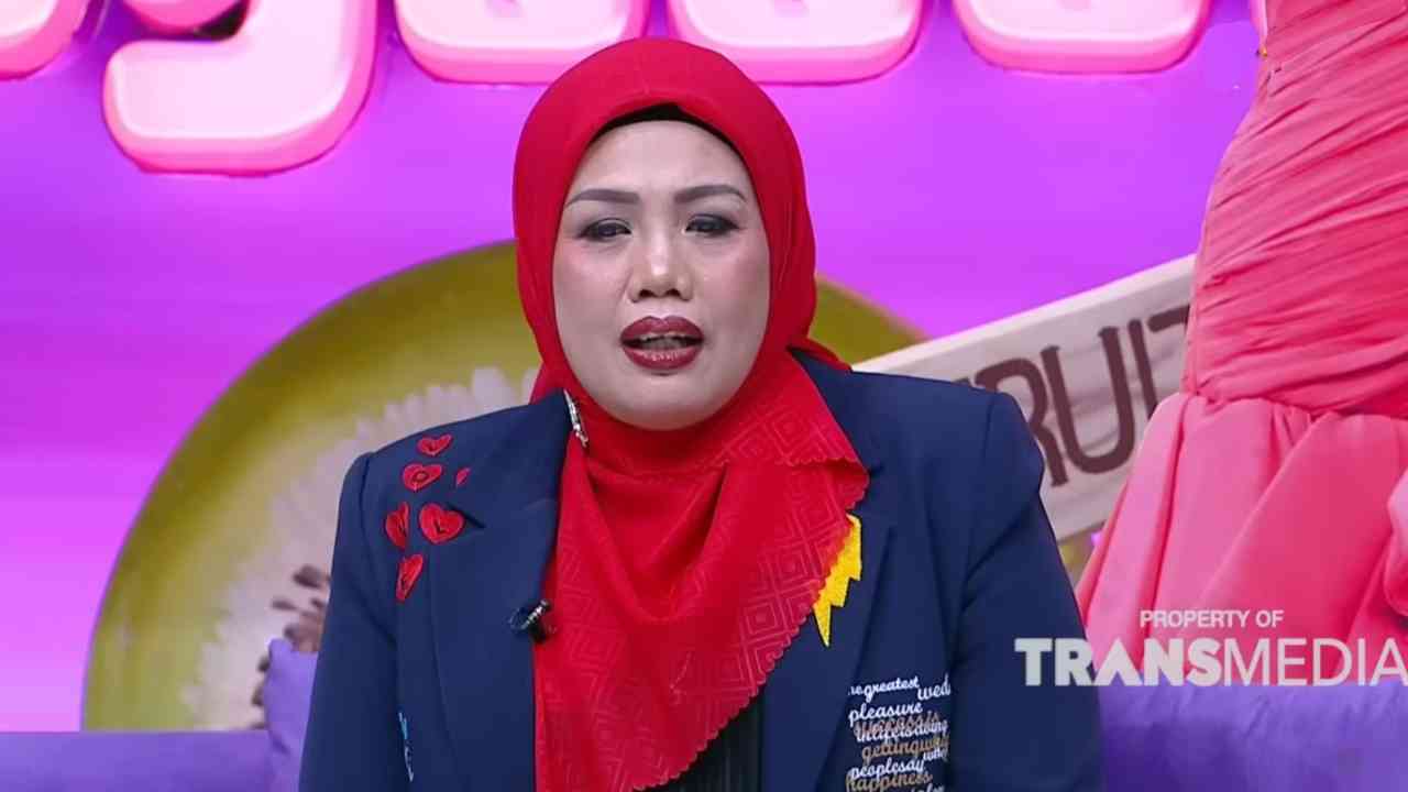 Pengakuan Elly Sugigi Pernah Memakai Susuk untuk Pekerjaan 