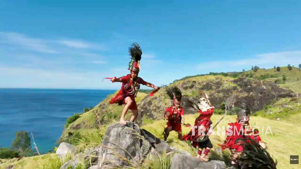 Menyaksikan Tarian Kabasaran Khas Minahasa Pembakar Semangat Waranane