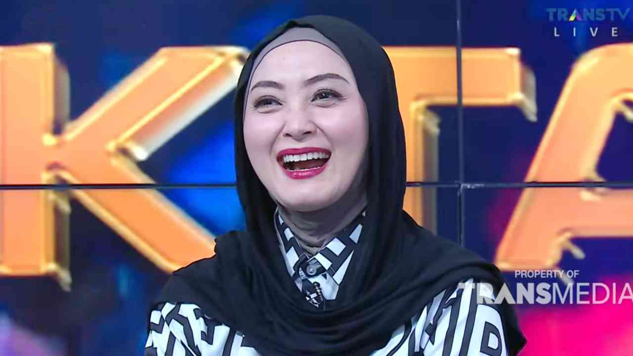 Della Puspita Trauma dengan Hubungan yang Dimulai dari Nol