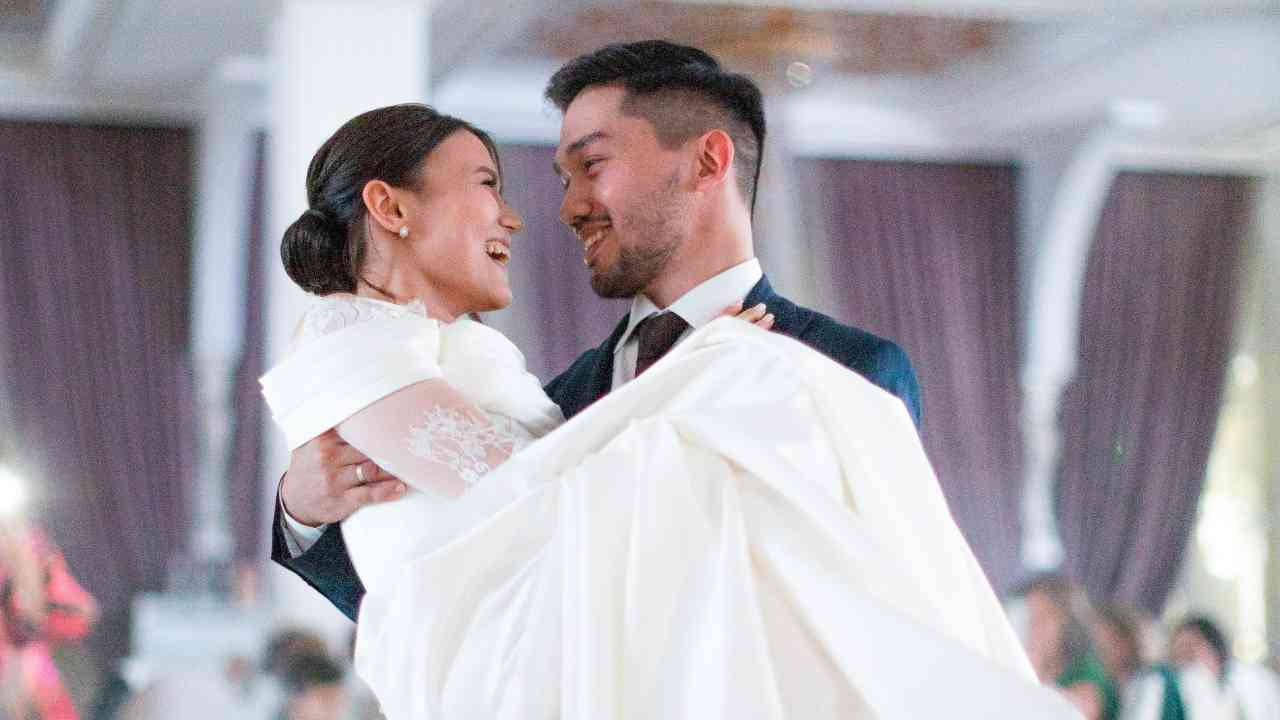 Menikah karena Uang atau Cinta, Mana yang Lebih Penting?
