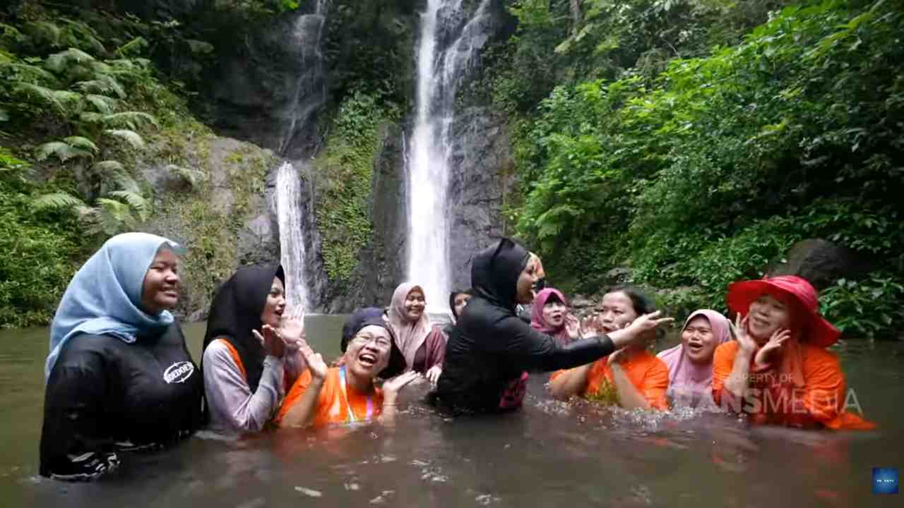 Curug 7 Cilember, Pesona Tujuh Air Terjun dan Hutan Pinus yang Segar