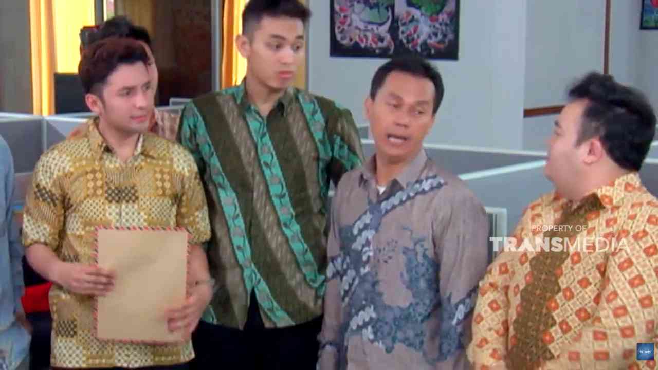 SKETSA: Harus Pakai Batik