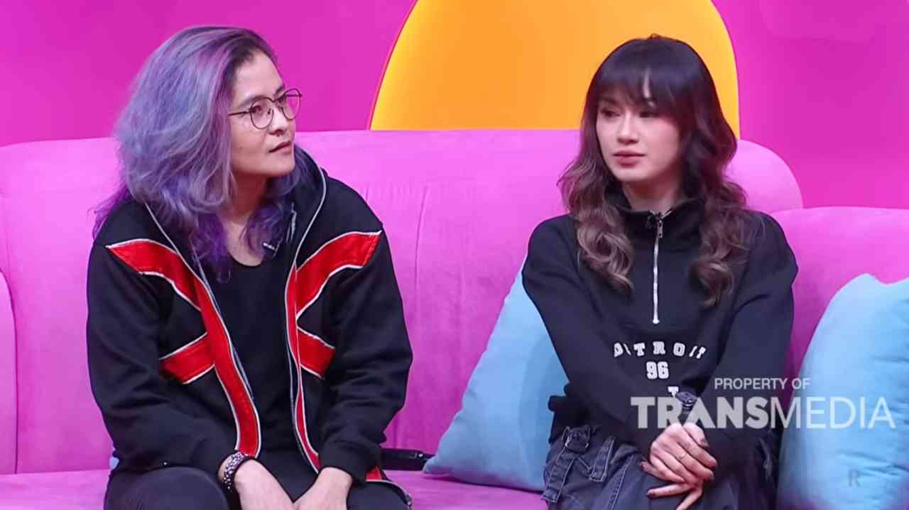 Dara dan Mita The Virgin Sudah Lebih dari Sekadar Rekan Bermusik