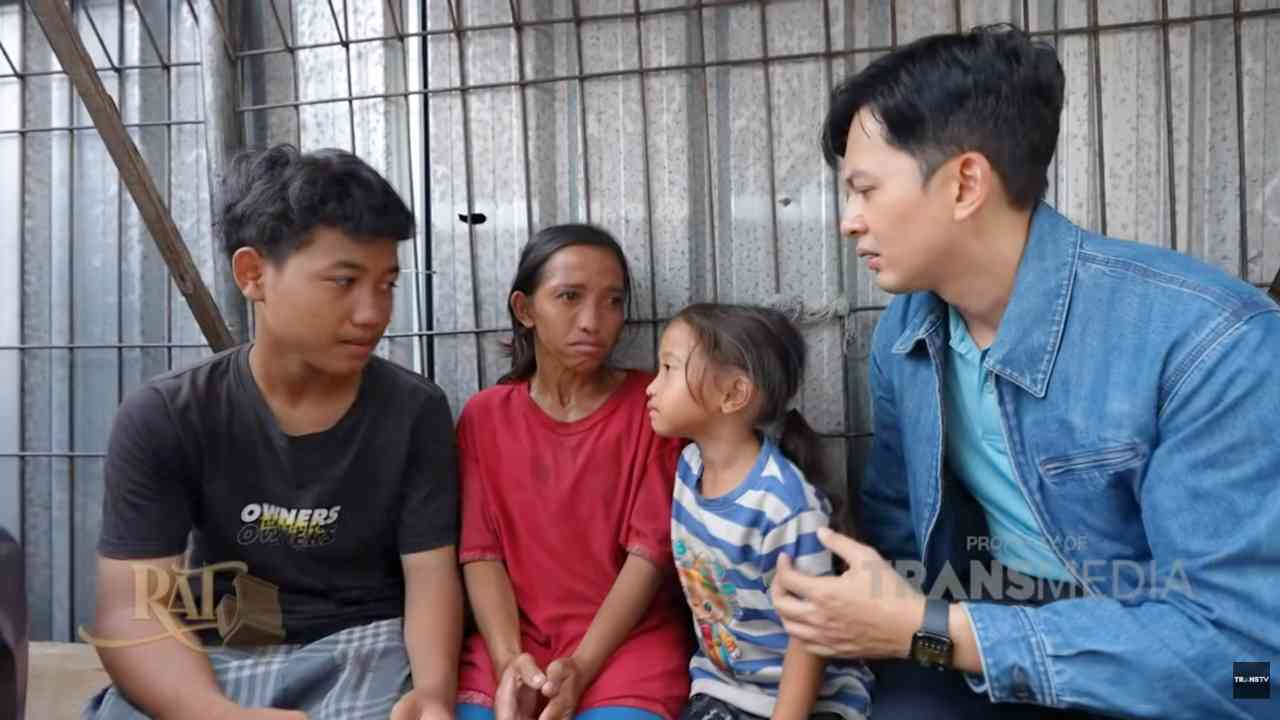 Ibu Pengamen yang Pernah Ingin Mengakhiri Hidupnya