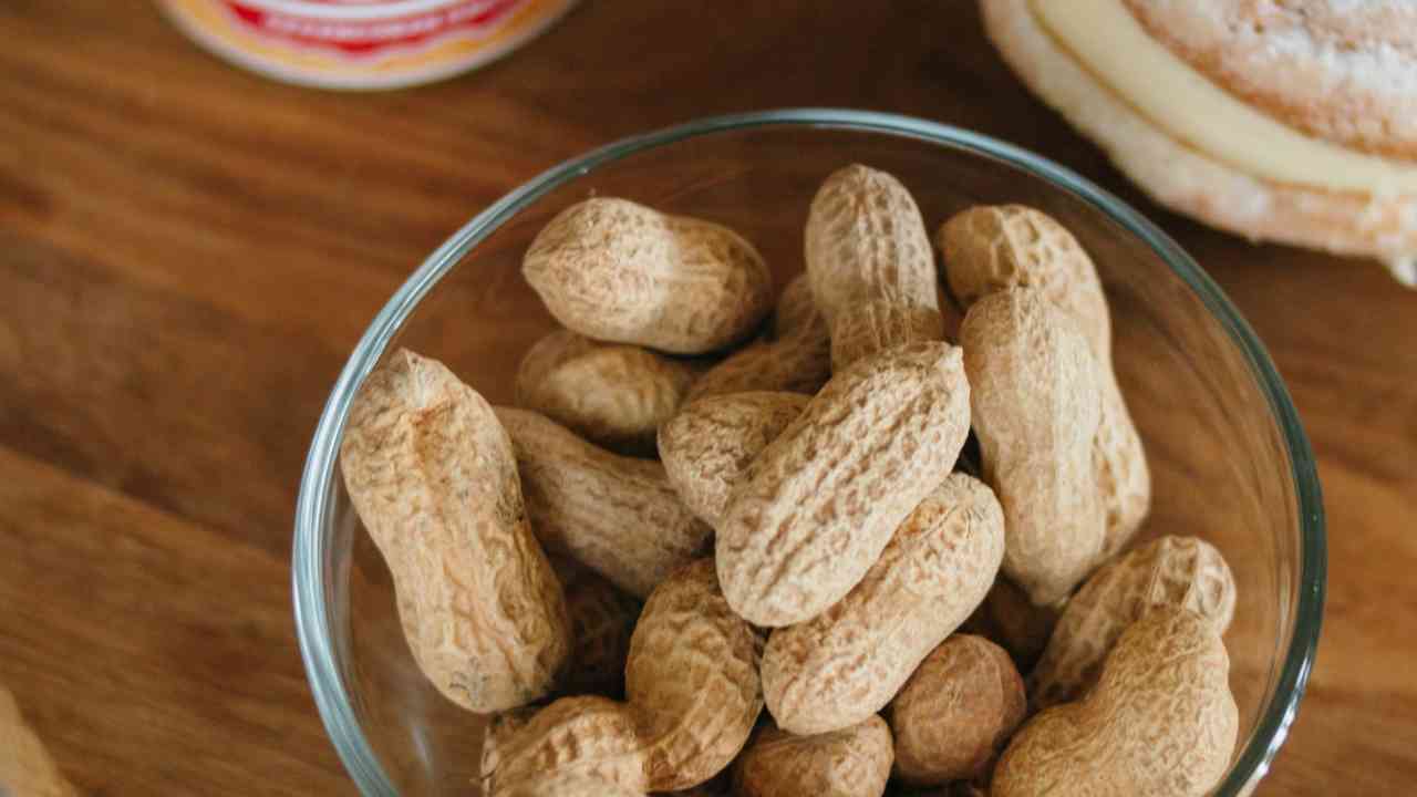 Kacang Menyebabkan Jerawat, Mitos atau Kenyataan?