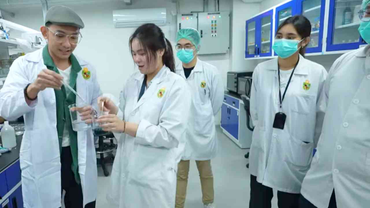 Proses Pembuatan Susu Bubuk Ternyata Diolah dari Susu Cair, lho!