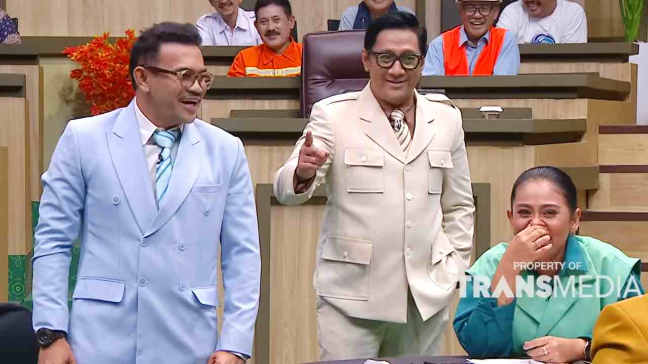 Ebel Cobra Bikin Konferensi Meja Bundar Memanas