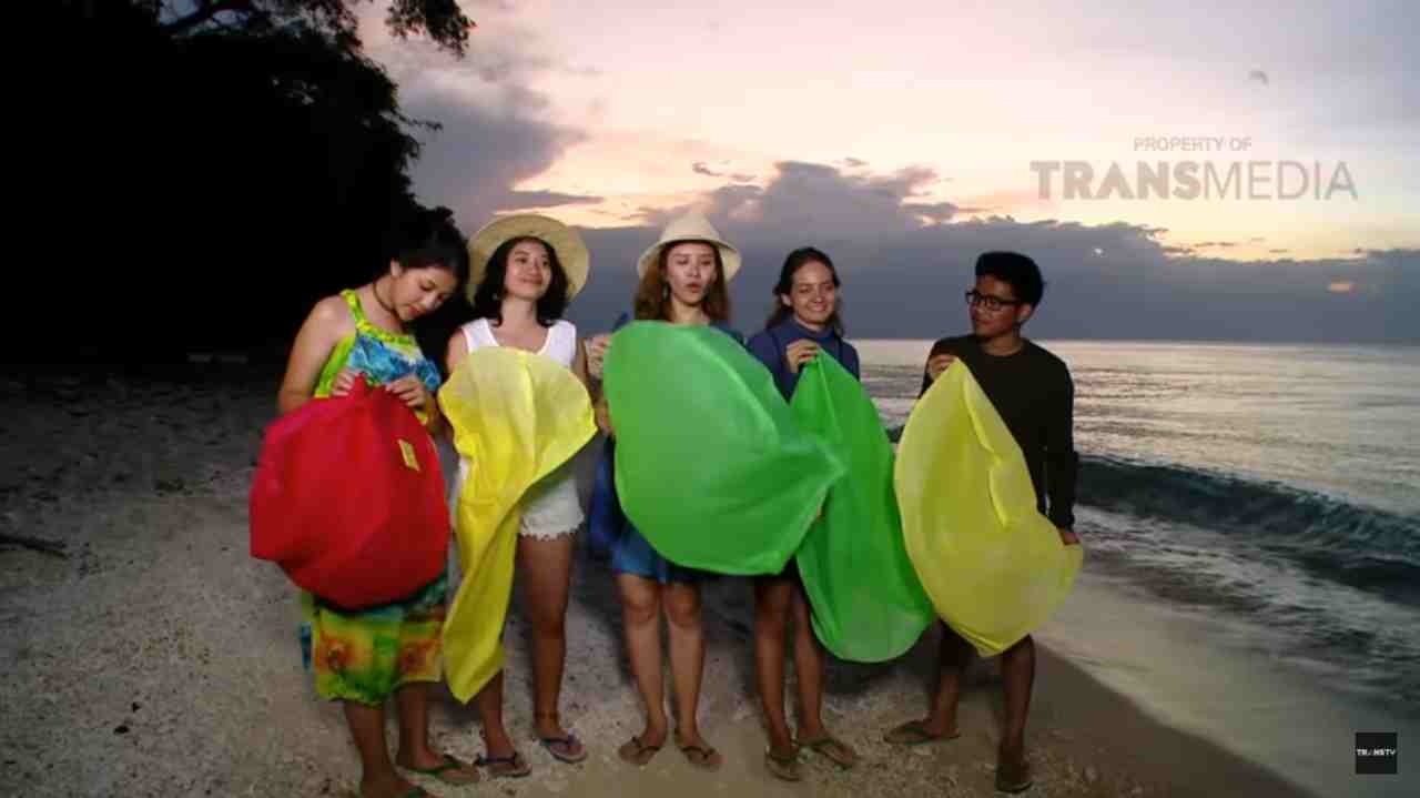 Celebrity on Vacation