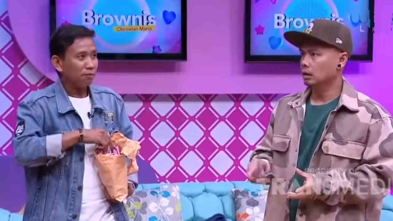 Brownis