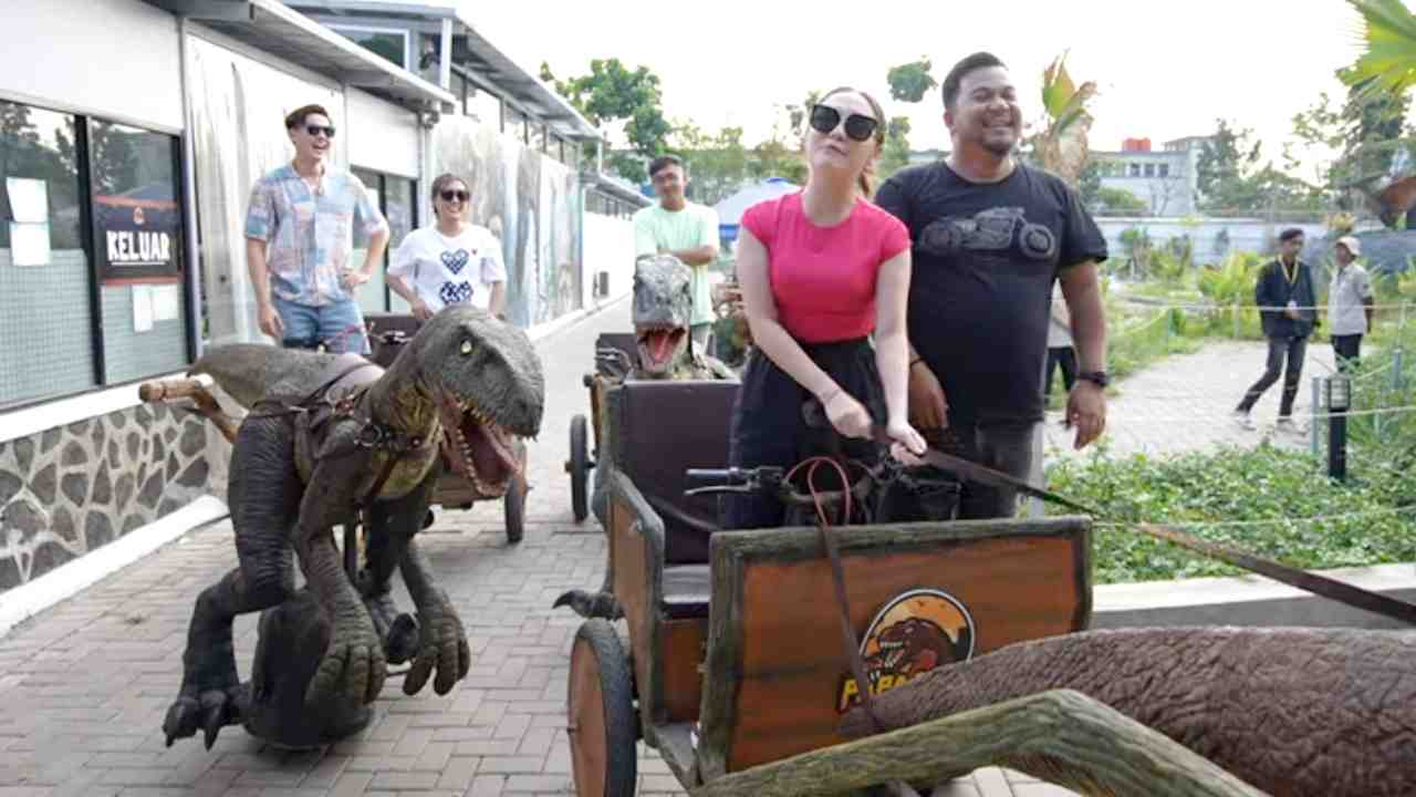 Celebrity on Vacation