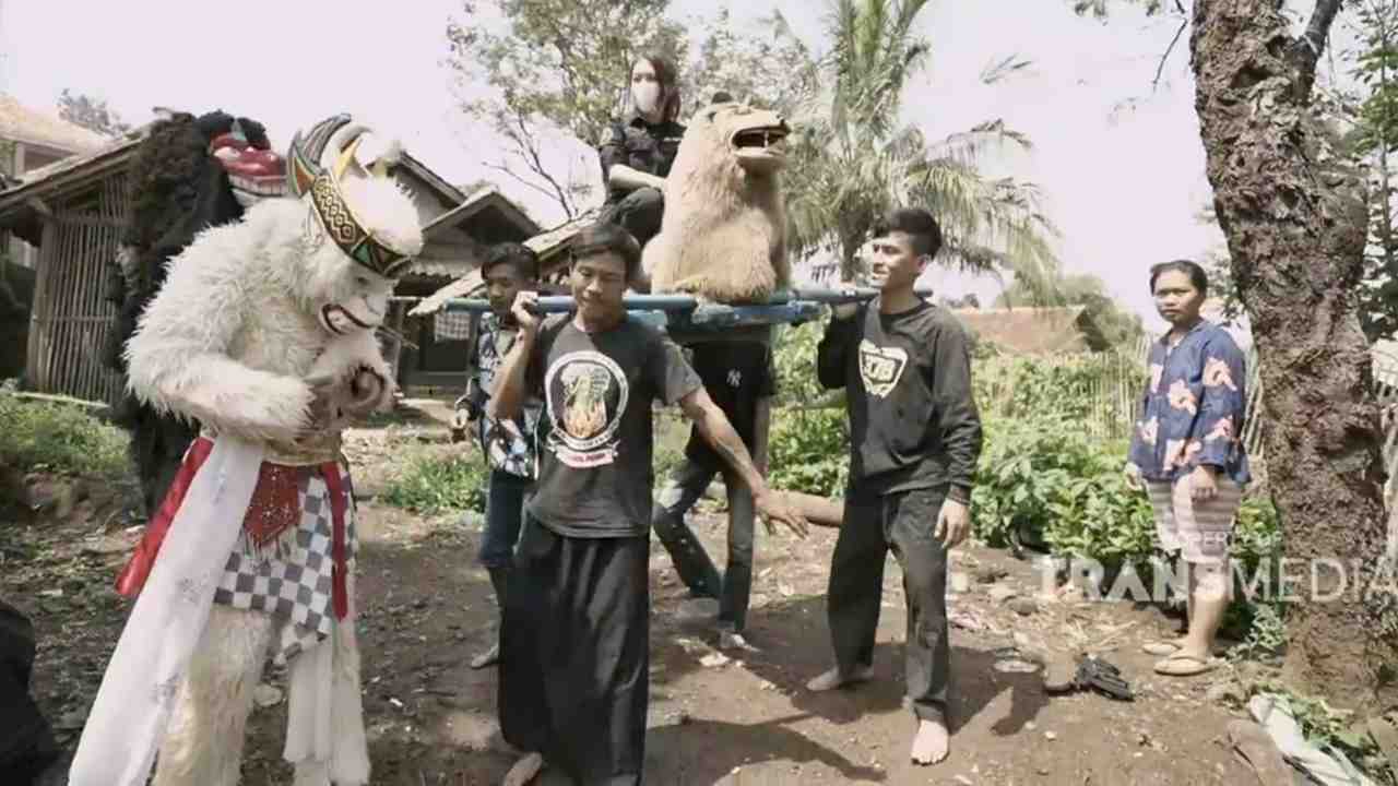 Salut! Apapun Dilakukan untuk Melestarikan Seni Sesingaan
