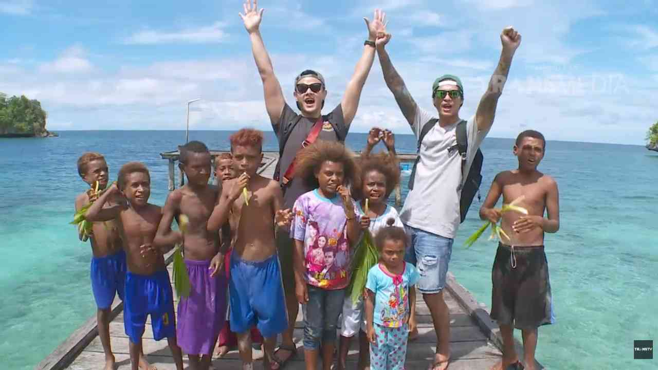 Memburu Keindahan Wisata Alam Papua yang Tersembunyi