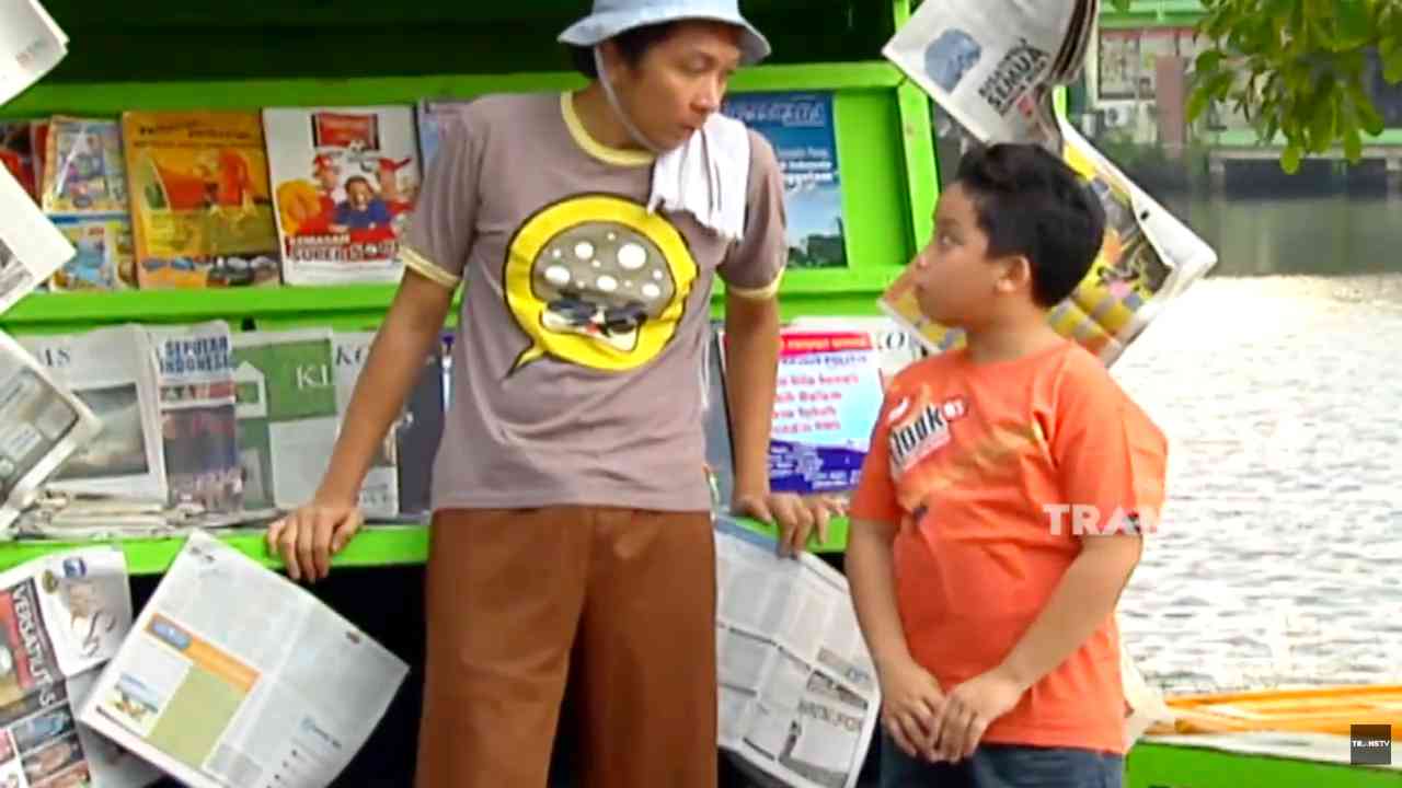 SKETSA: Anak Kecil Tanya Soal Koran