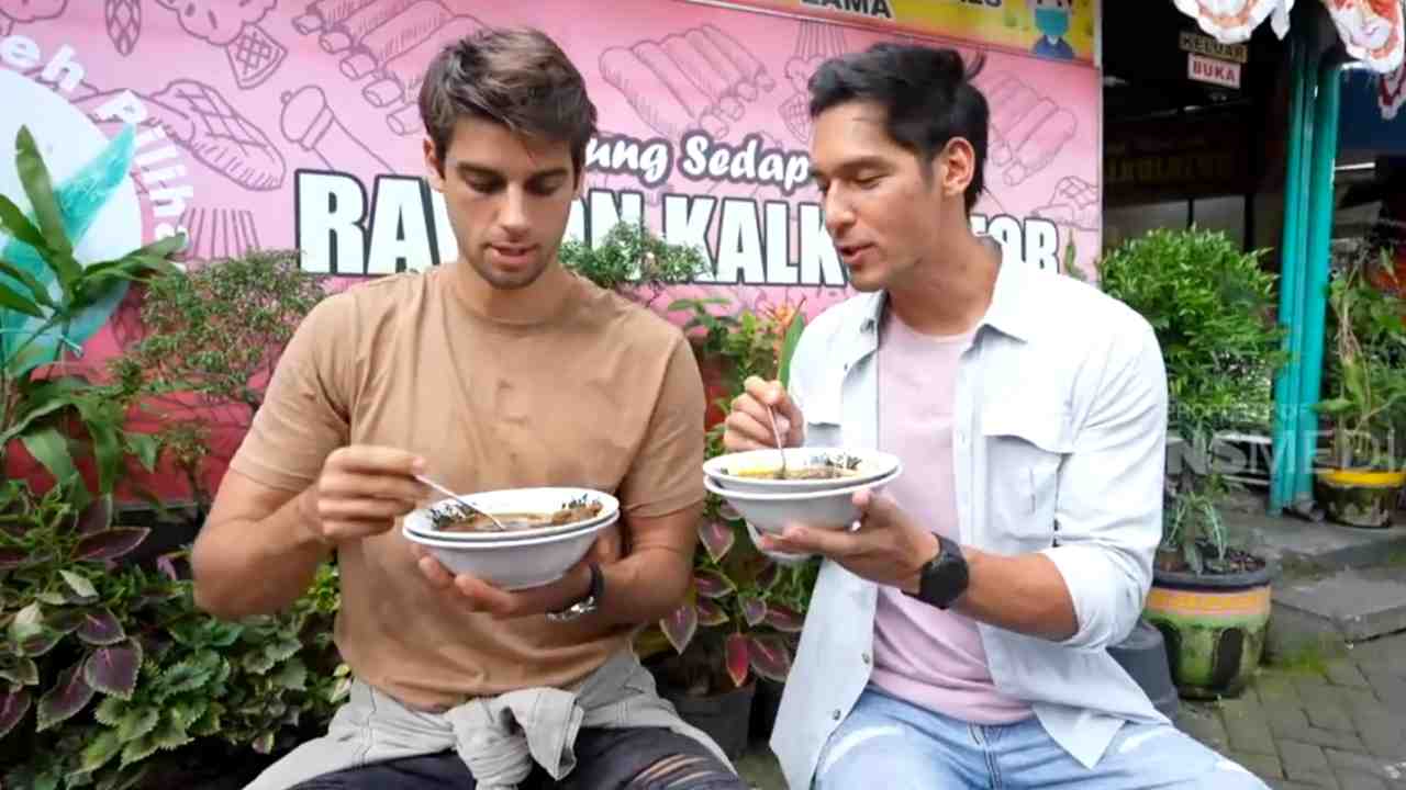 Rawon Khas Surabaya Dagingnya Empuk, Kuahnya Yahud!