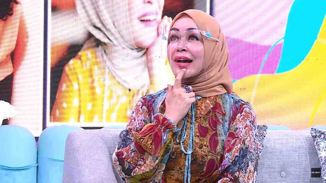 Berita Selebritis Bersama Feni Rose Trans Tv Program