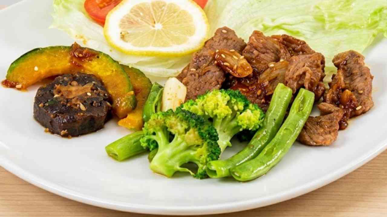 FUN COOKING: Membuat Yakiniku Enak, Hidangan Khas Jepang untuk Bersama