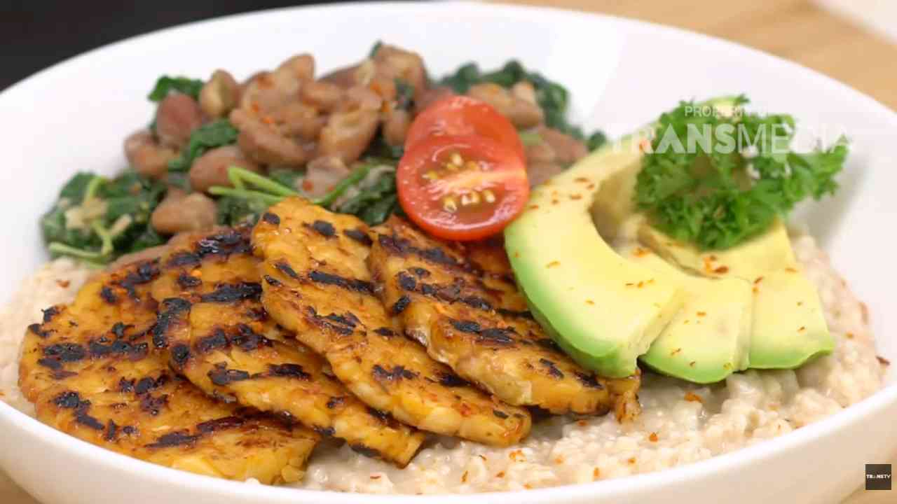 SEMUA BISA MASAK: Savoury Oatmeal Tempe, Menu Sehat dan Mengenyangkan 