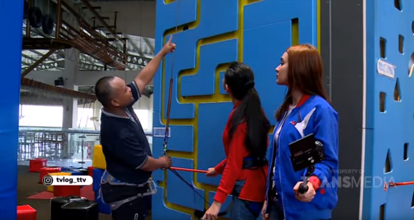 Tadinya Takut Ketinggian, Tapi Malah Ketagihan Main Wall Climbing