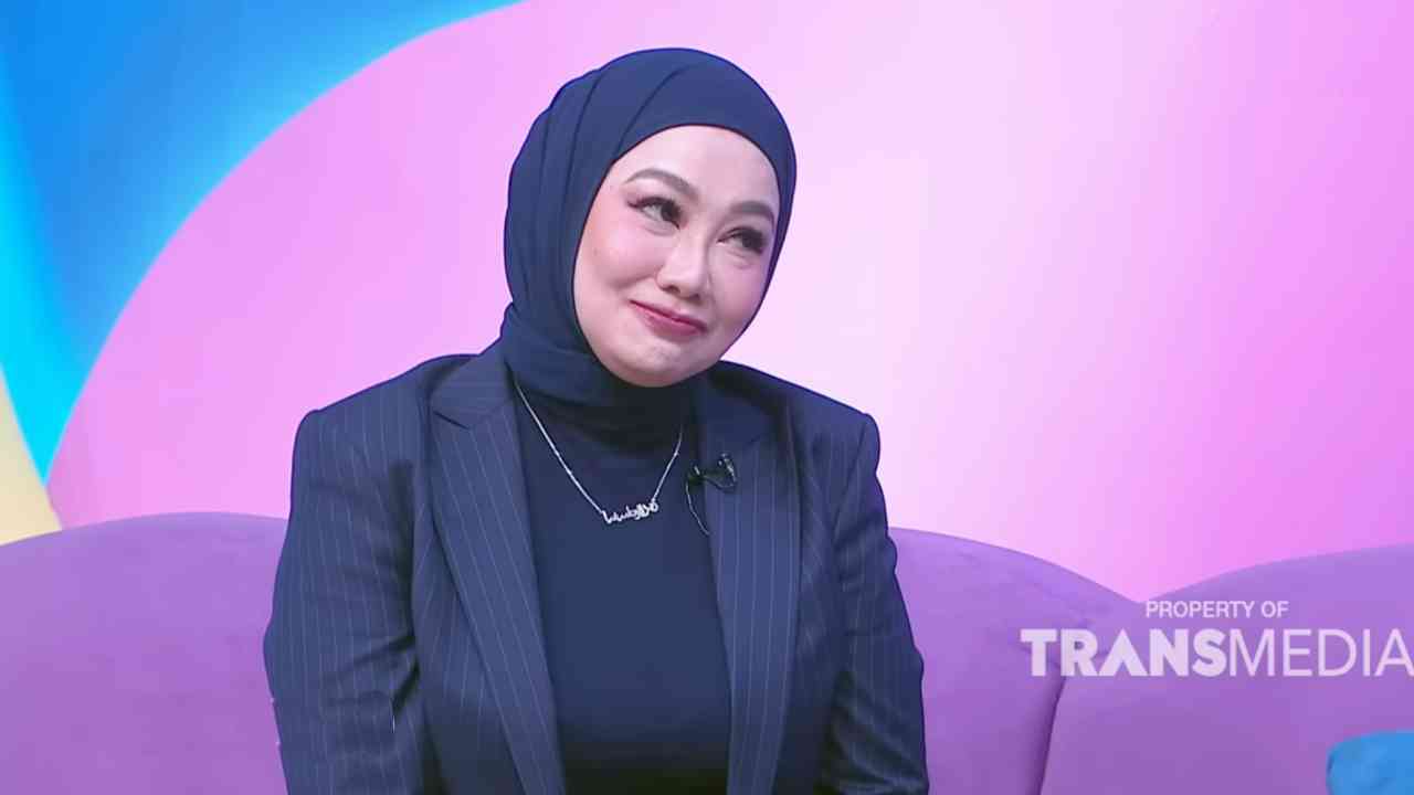 Kebahagiaan Reza Artamevia Menikmati Hari-hari sebagai Nenek