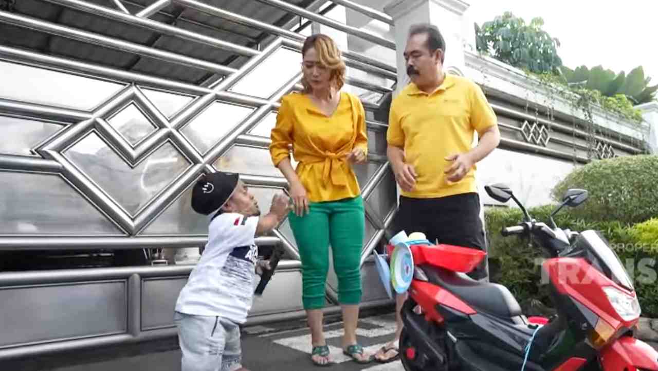 Adam Inul Love Story