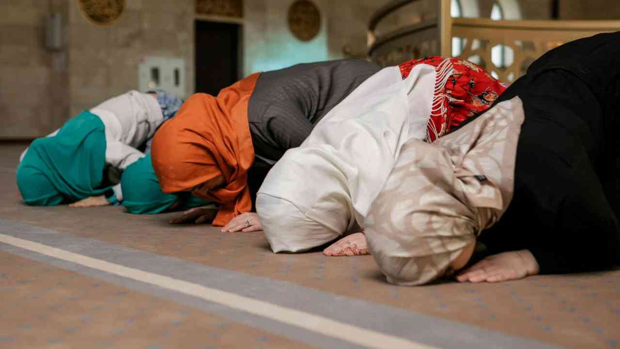 Motivasi Beribadah yang Paling Tinggi, Bukan Sekadar Urusan Surga Neraka