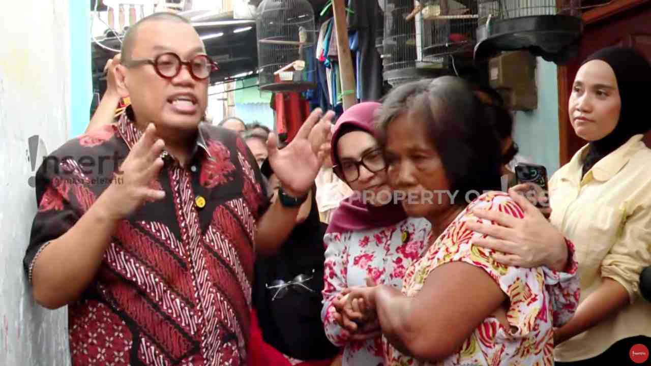 Uya Kuya Membangun Rumah untuk Pemulung dari Uang Pribadi tanpa Donasi