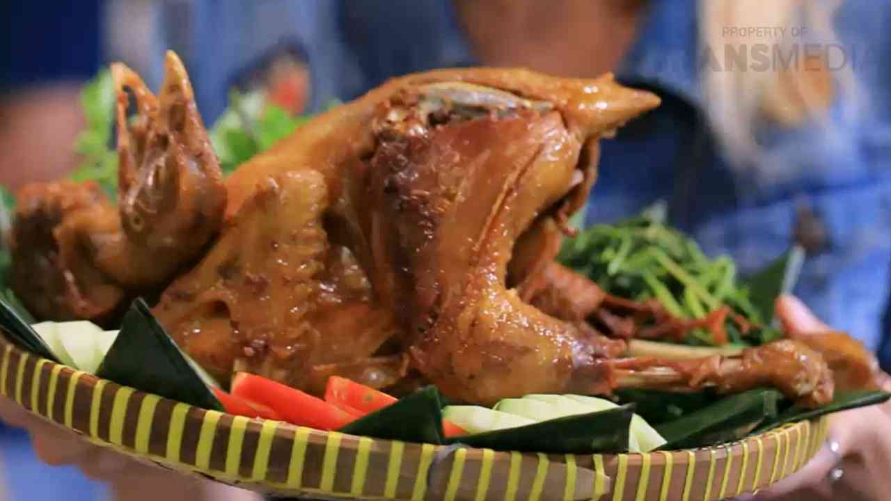 IKON KULINER: Ayam Goreng Mbah Cemplung, Legenda Kuliner Bantul Sejak 1970-an