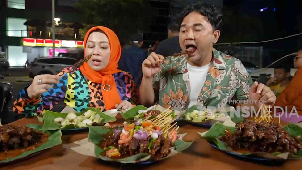 Top Banget! Sate Ayam Madura ini Punya Bumbu Kacang yang Istimewa