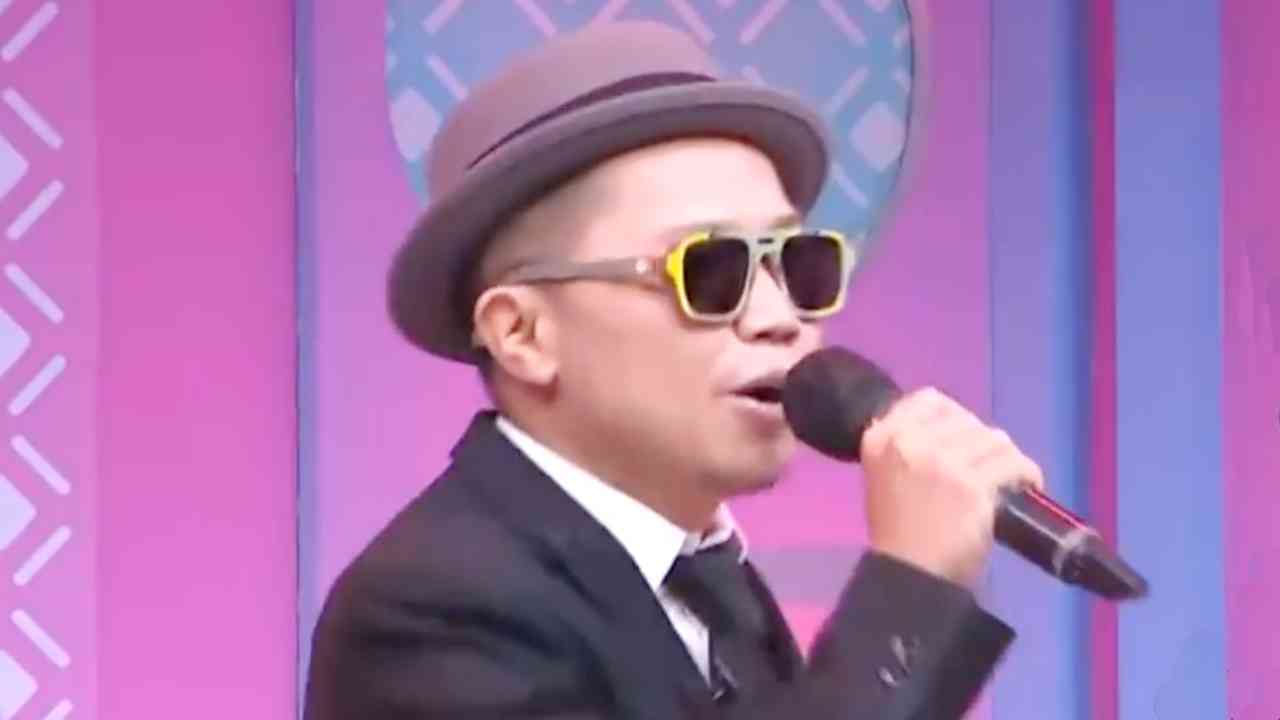 Mengapa Sandhy Sondoro Tak Mau Diganggu Sebelum Tampil?