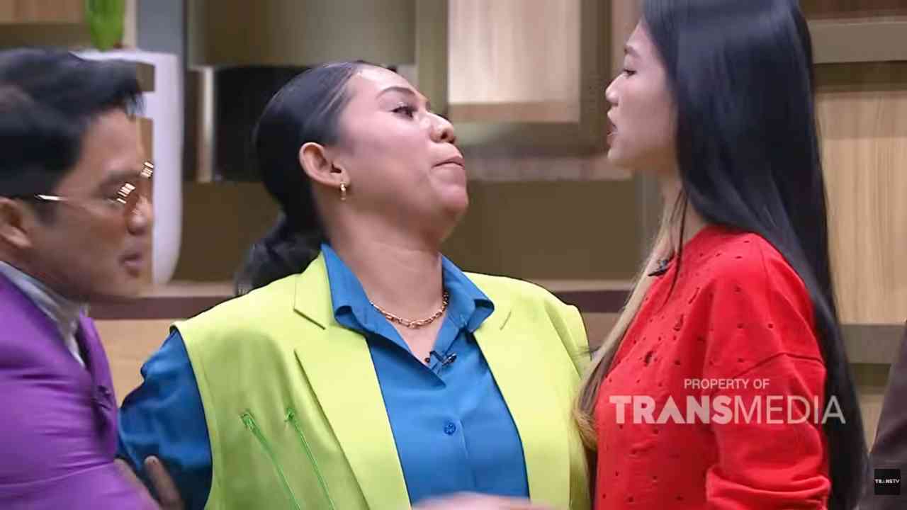 Desy Genoveva Adu Cantik dengan Inggar, Malah Bertengkar