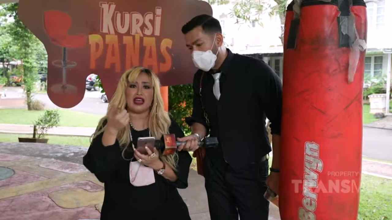 Kursi Panas