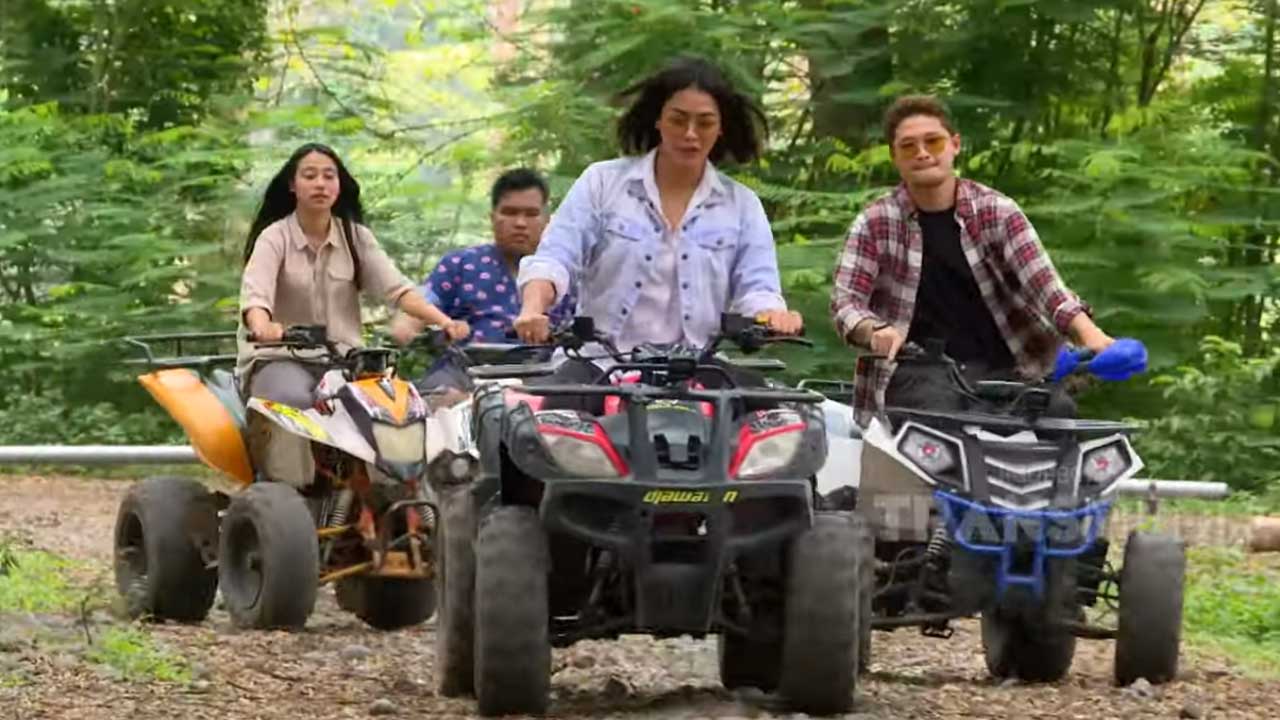 Celebrity on Vacation