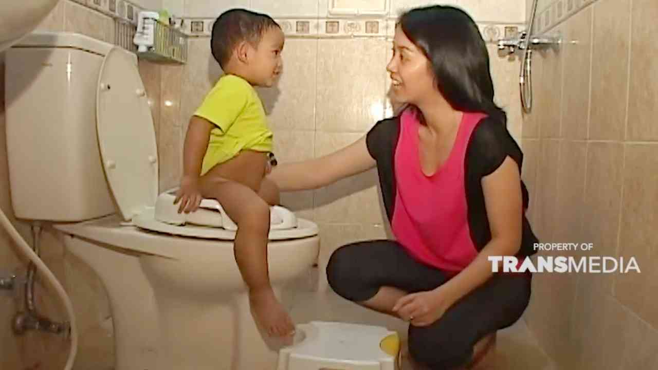 BUAH HATI: Toilet Training untuk Anak, Melatih Kemandirian Sejak Dini