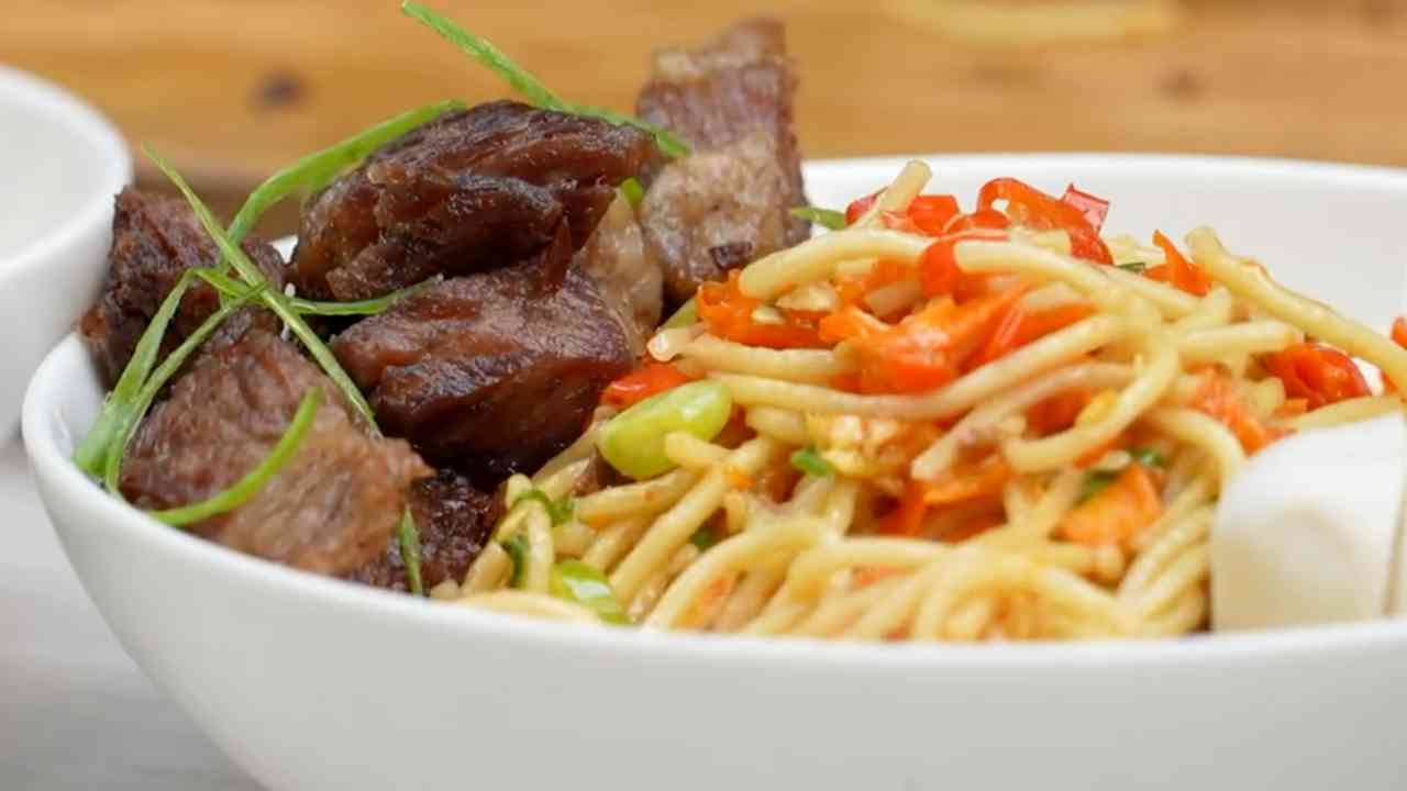 Mie Asin Pedas Memuaskan Hasrat Pedas dan Memanjakan Lidah