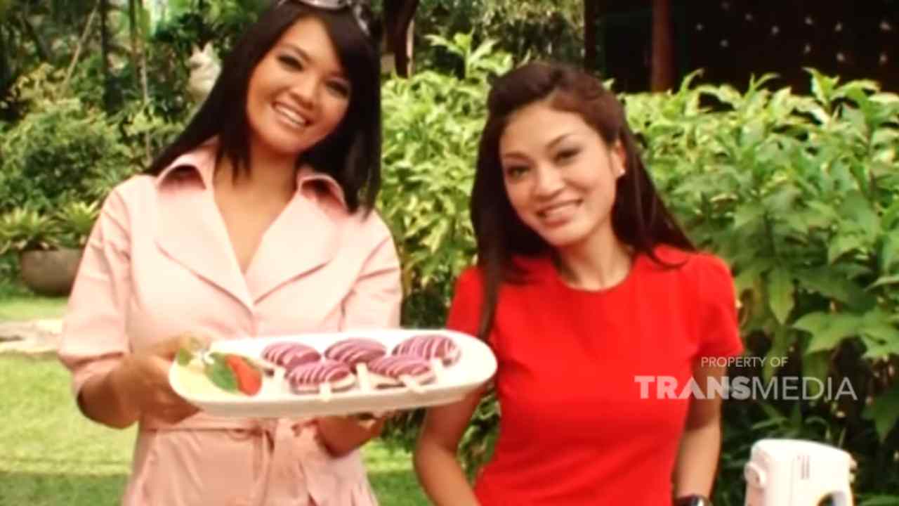 ALA CHEF: Yuk, Bikin Whoopie Pie Cake yang Lembut dan Enak