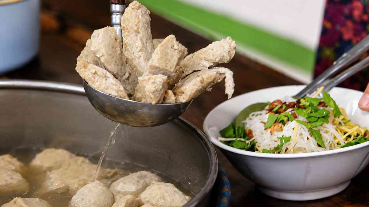 IKON KULINER: Bakso Khas Wonogiri dengan Kuah Kaldu Tulang Sumsum