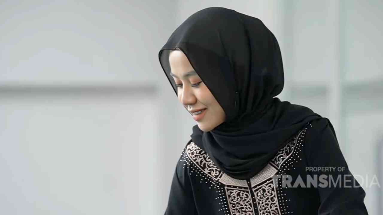 Cerita di Balik Hijab