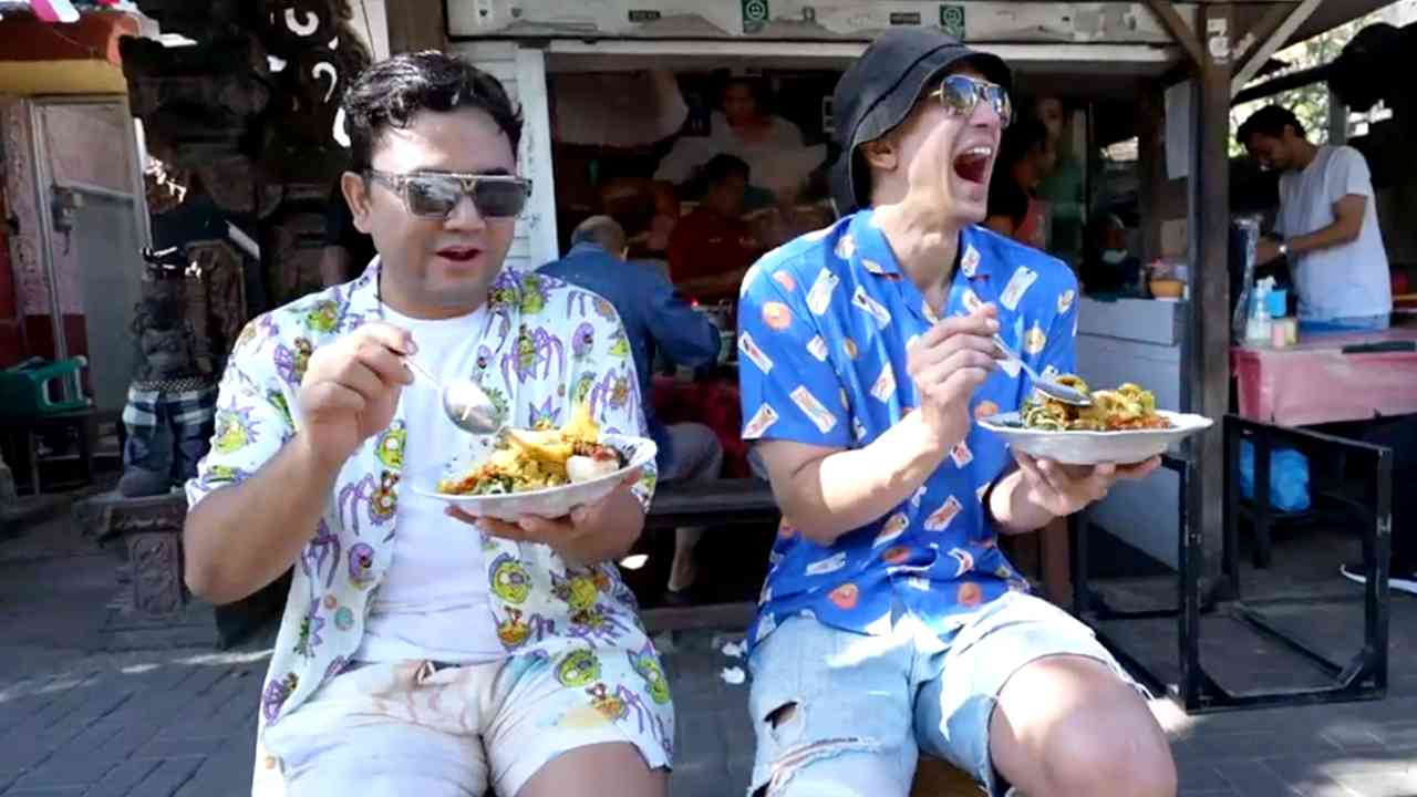 Menikmati Autentiknya Nasi Campur Bali dengan Bumbu yang Menggoda