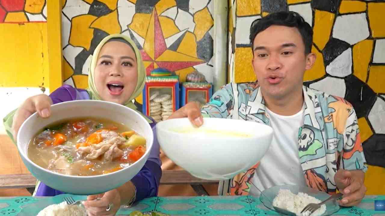 Sop dan Soto yang Jadi Legenda Kuliner Betawi di Grogol, Sedap Banget!