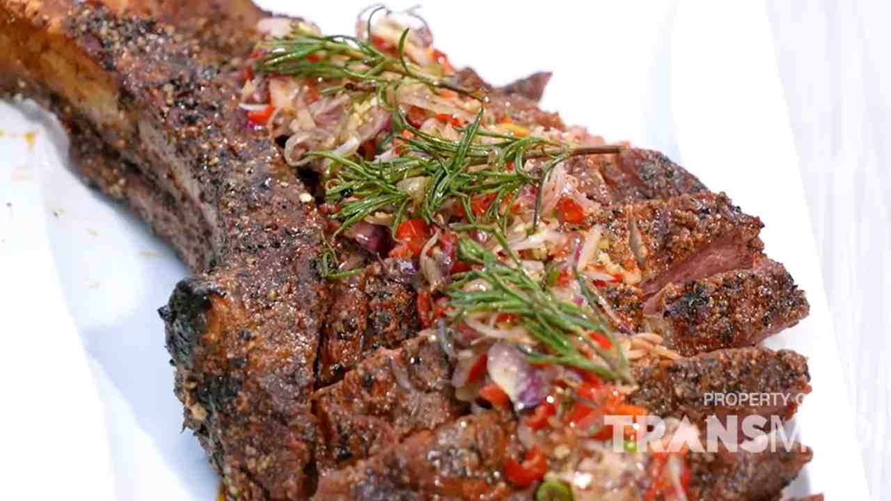 Tomahawk Sambal Matah, Harmoni Steak Kelas Dunia dan Rempah Lokal