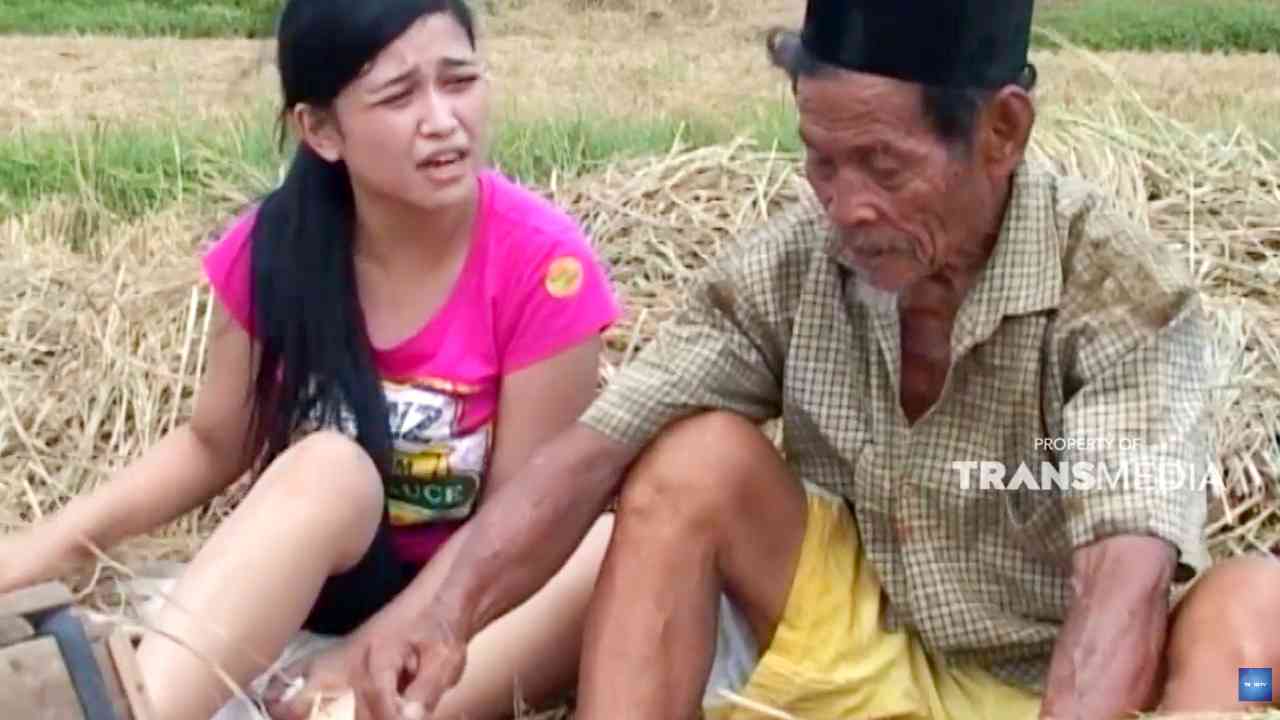 JIKA AKU MENJADI: Keliling Jualan Toge Rebus