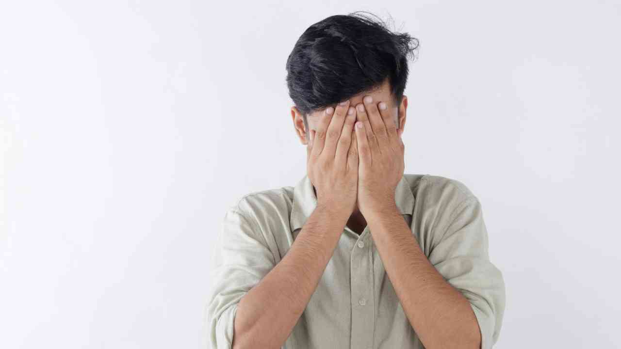 BASMALAH: Persoalan Saat Mengeluh dan Gelisah