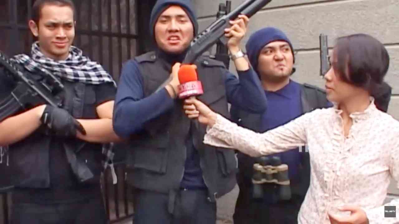 EXTRAVAGANZA: Wawancara dengan Pembuat Teror